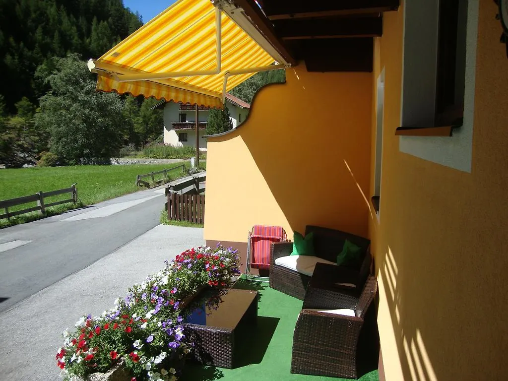 Haus Sonnschein Bed & Breakfast Solden