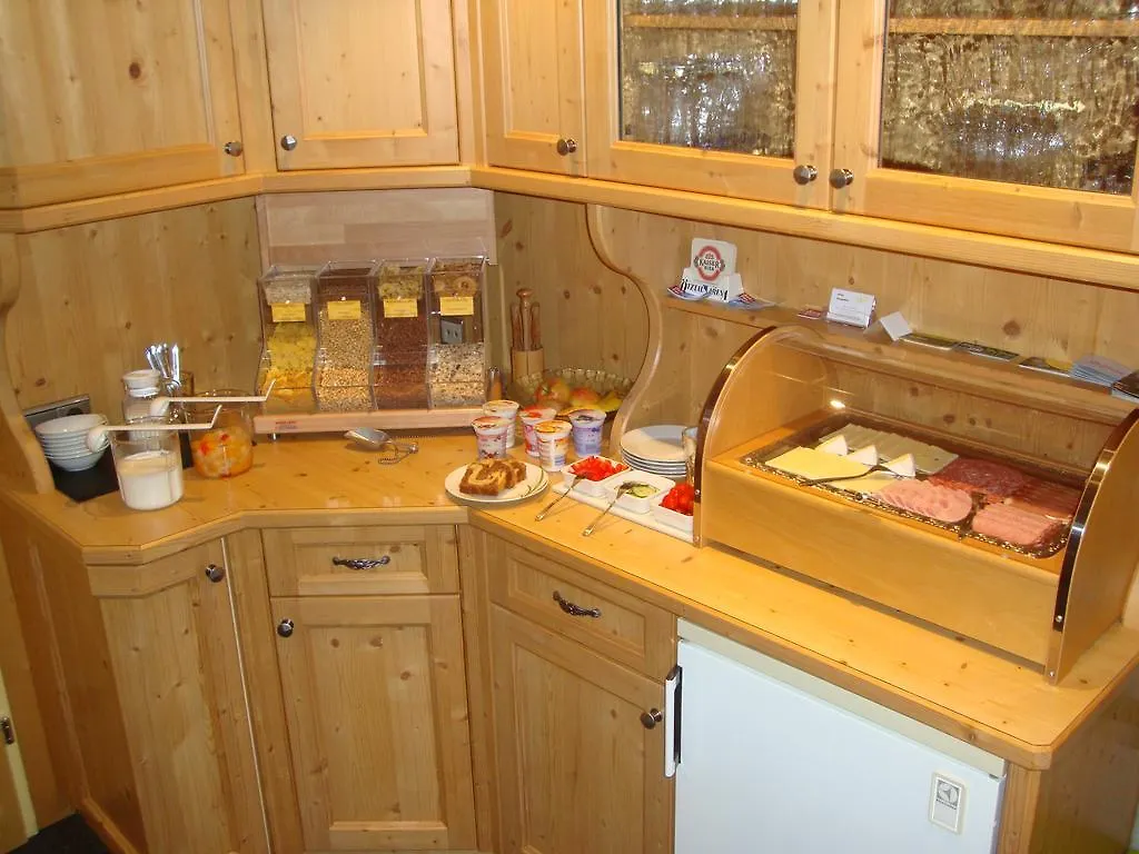 Haus Sonnschein Bed & Breakfast Solden 4*,  Austria