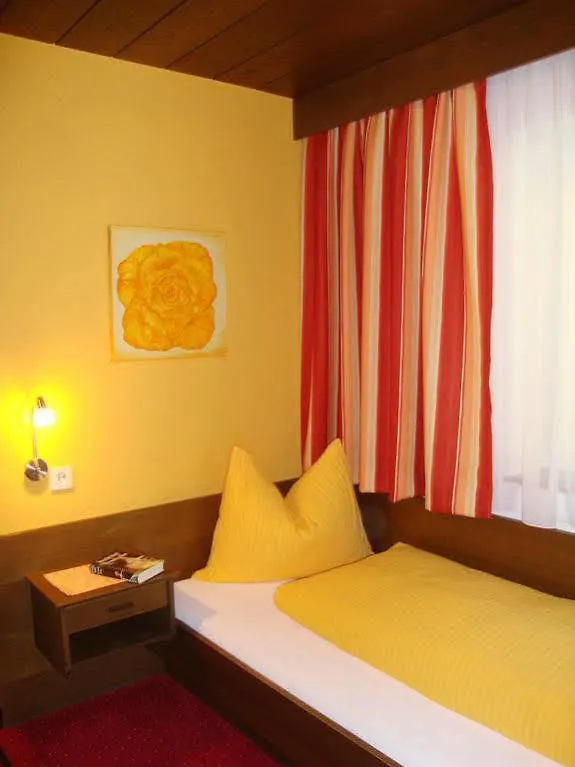 Haus Sonnschein Bed & Breakfast Solden Austria